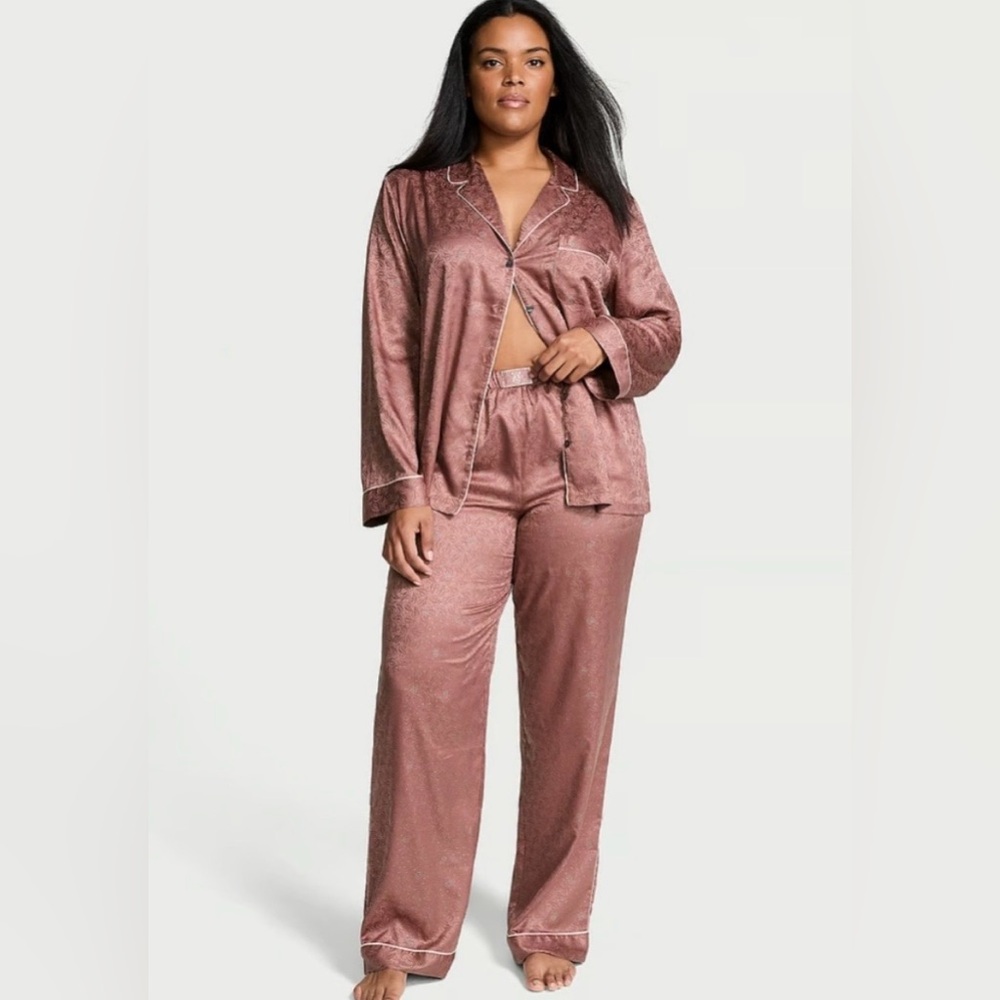Victoria's Secret 2-piece Sparkly Pajama / Lounge Set - Mauve